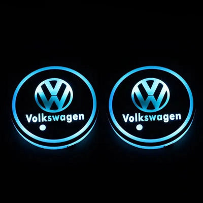 Lumière LED Porte-Gobelet Volkswagen Golf R - vue de trois-quarts - Becquet Voiture