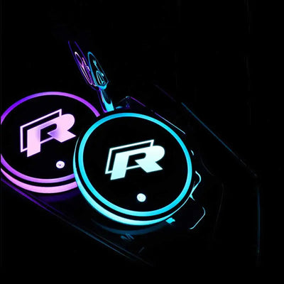 Lumière LED Porte-Gobelet Volkswagen Golf R - vue rapprochée - Becquet Voiture