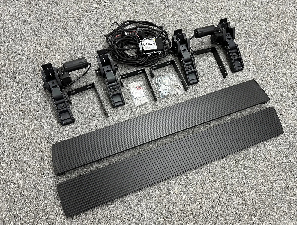 Marchepieds Électriques Rétractables Mercedes Classe G W463 2000-2018 - vue de face - Becquet Voiture