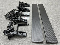Retractable Electric Running Boards Mercedes G-Class W463 2000-2018 - three-quarter view - Becquet Voiture