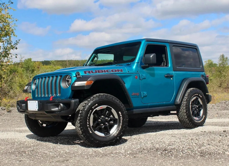 Marchepieds Latéraux Aluminium Jeep Wrangler JL 2 Portes 2018-2025 - packshot studio - Becquet Voiture