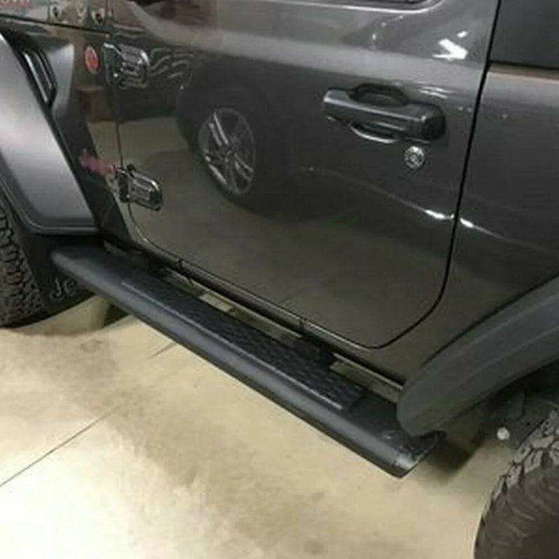 Marchepieds Latéraux Aluminium Jeep Wrangler JL 2 Portes 2018-2025 - vue de trois-quarts - Becquet Voiture