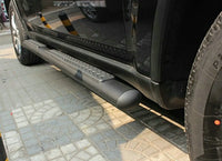 Marchepieds Latéraux Jeep Grand Cherokee 2011-2021 - installé sur véhicule - Becquet Voiture