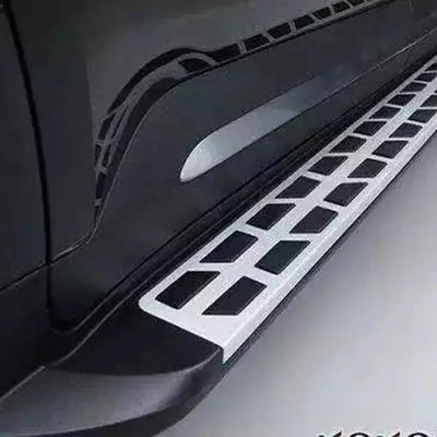 Marchepieds Latéraux KIA Carnival 2021-2025 - installé sur véhicule - Becquet Voiture
