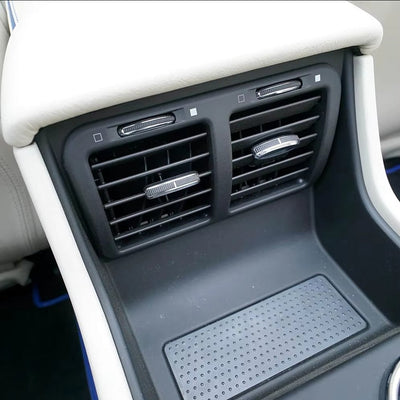 https://cdn.shopify.com/s/files/1/0565/4957/2747/files/maseratigranturismoairvent28.jpg?v=1777547747