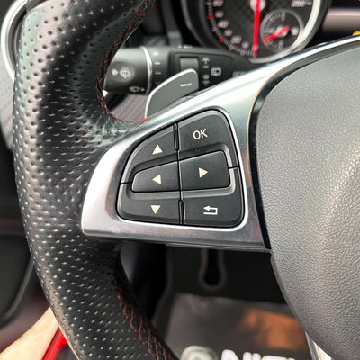 https://cdn.shopify.com/s/files/1/0565/4957/2747/files/mercdes_classe_a_w176_boutons_volant2.jpg?v=1765199019