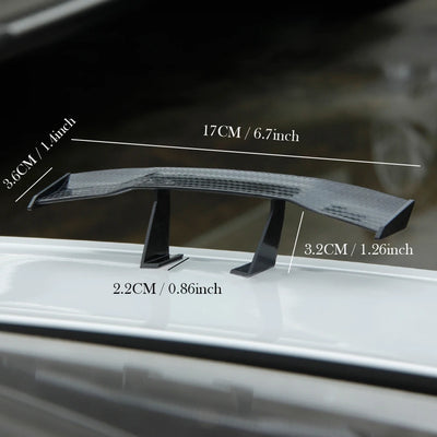 Mini Becquet 3D Universel Adhésif Look Carbone - vue de profil 2 - Becquet Voiture