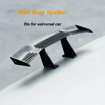 Mini Becquet 3D Universel Adhésif Look Carbone - vue de profil - Becquet Voiture