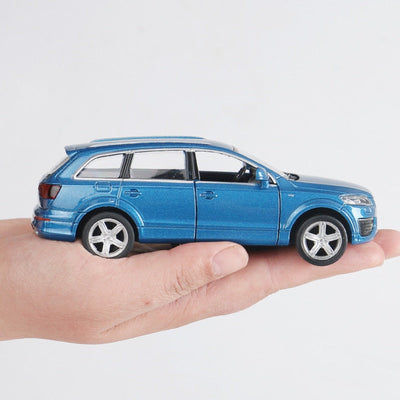 Miniature Audi Q7 1:36 Réplique Métallique - installé sur véhicule - Becquet Voiture