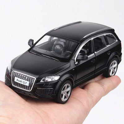 Miniature Audi Q7 1:36 Réplique Métallique - vue de profil - Becquet Voiture