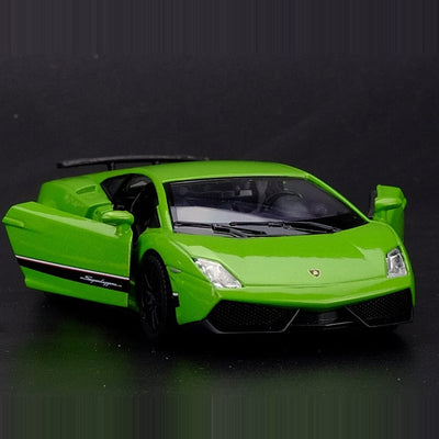 Miniature Lamborghini Gallardo Superleggera 1:36 - en situation - Becquet Voiture