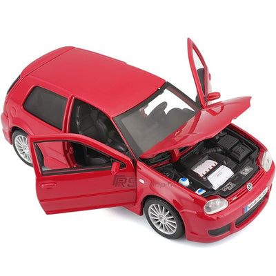 Miniature Volkswagen Golf 4 R32 Échelle 1:24 - vue de trois-quarts - Becquet Voiture