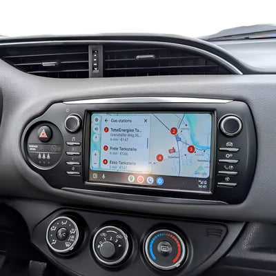 Module Apple CarPlay Sans Fil Android Auto Toyota Yaris III - vue de profil - Becquet Voiture