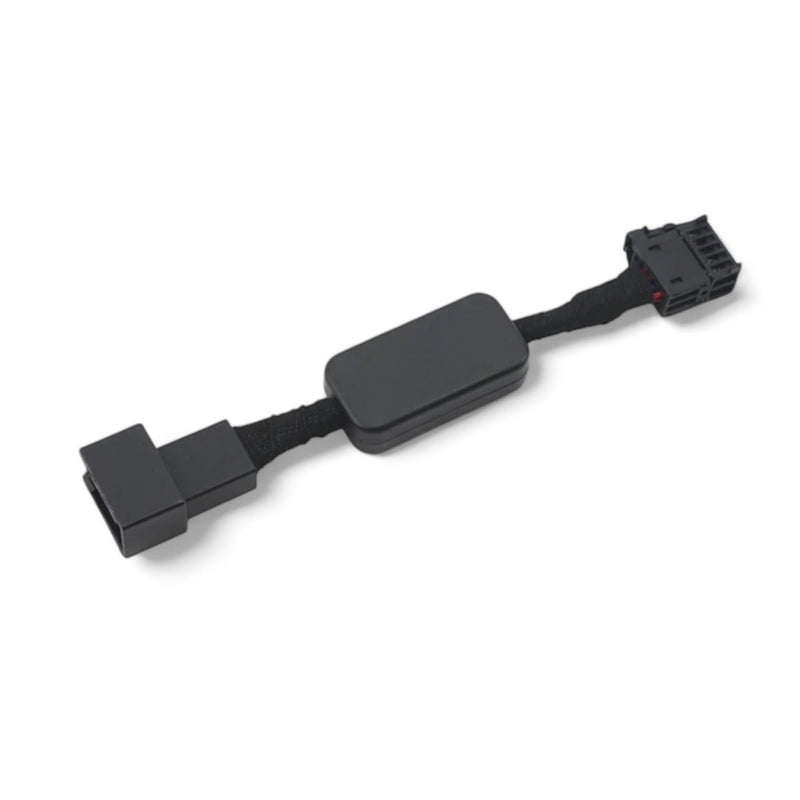 Module désactivation Start/Stop Mercedes CLA C118 2019-2025 - vue de trois-quarts - Becquet Voiture