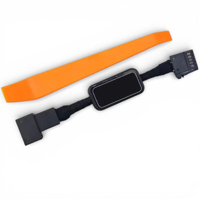 Module désactivation Start-Stop Seat Arona KJ7 2017-2021 plug-and-play - vue de trois-quarts - Becquet Voiture