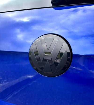 Pack emblèmes noirs VW Golf 7 - vue arrière - Becquet Voiture