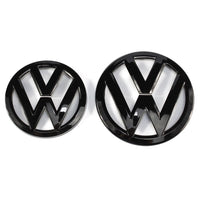 Pack emblèmes noirs VW Golf 7 - vue de face 2 - Becquet Voiture