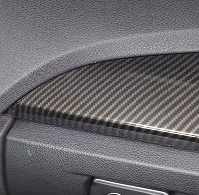 Pack inserts carbone BMW Série 1 F20 - détail du montage - Becquet Voiture