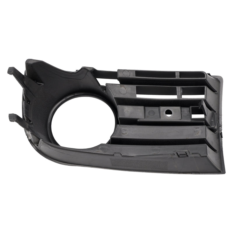 Paire Caches Calandre Antibrouillard VW Golf V MK5 2005-2009 - en situation - Becquet Voiture