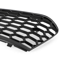Paire de Grilles Antibrouillard Nid d'Abeille Audi A4 B8 2009-2012 - détail du montage - Becquet Voiture
