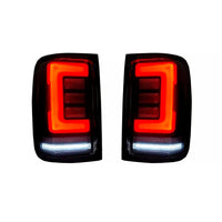 Paire Feux Arrière LED Fumés VW Amarok V6 2008-2019 - vue de profil 2 - Becquet Voiture