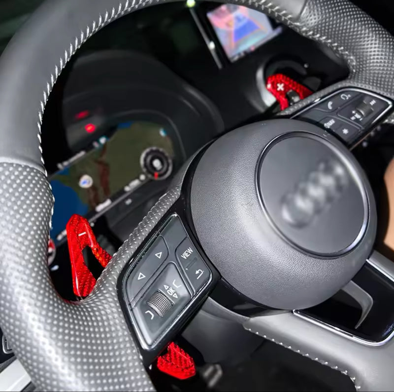 Palette au volant Audi R8 fibre de carbone - vue de profil - Becquet Voiture
