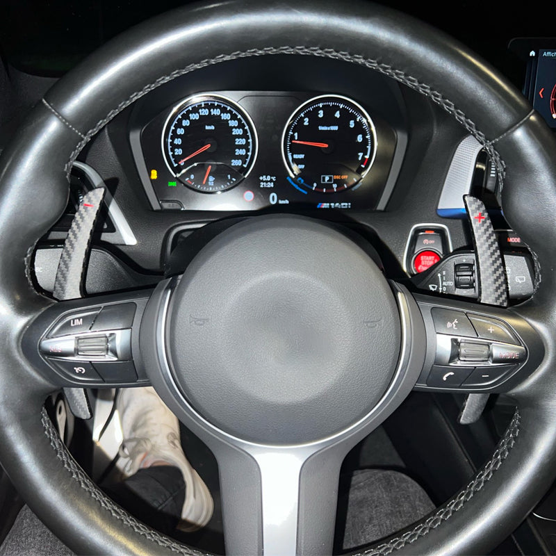 Palette au volant carbone BMW M2 competition - Garantie 1 an - vue de face - Becquet Voiture