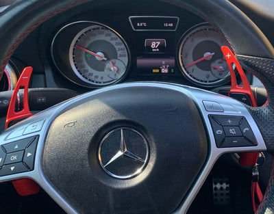Palettes au volant aluminium Mercedes Classe C W205 2014-2021 - détail du montage - Becquet Voiture