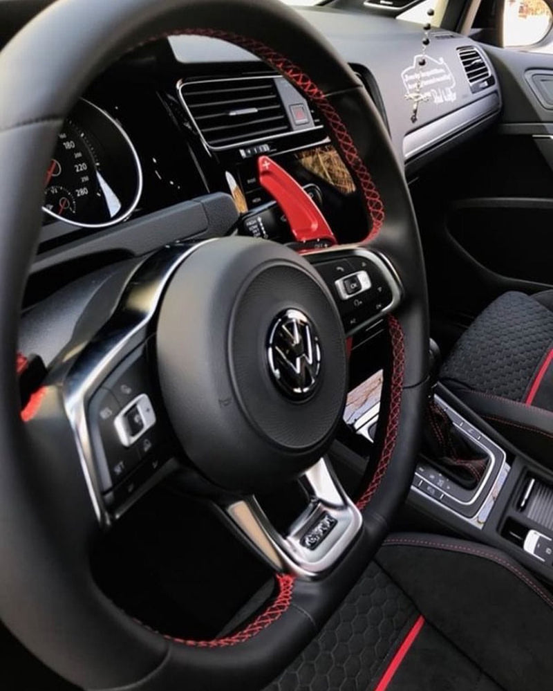 Palettes Au Volant Performance VW Polo 5 GTI R-Line 2014-2017 - packshot studio - Becquet Voiture