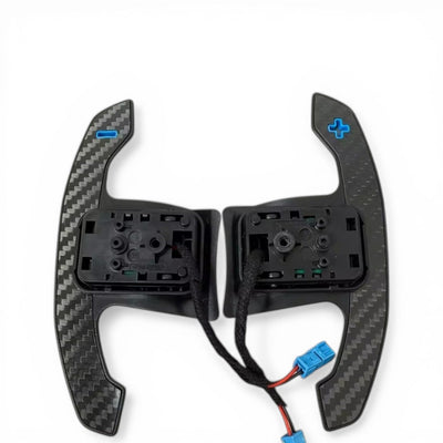 Palettes Volant M-Comp Carbone BMW Série 1 F40 2019-2024 - détail du montage 2 - Becquet Voiture