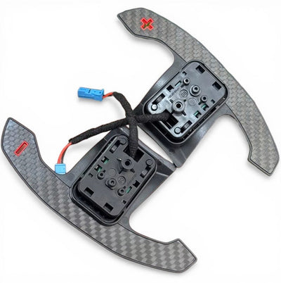 Palettes Volant M-Comp Carbone BMW Série 1 F40 2019-2024 - vue rapprochée - Becquet Voiture