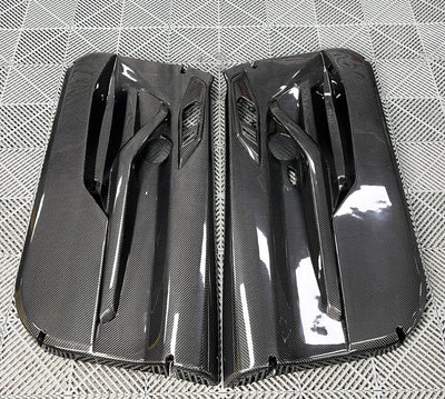 Panneau Porte Intérieur Carbone BMW M4 G82 - packshot studio - Becquet Voiture