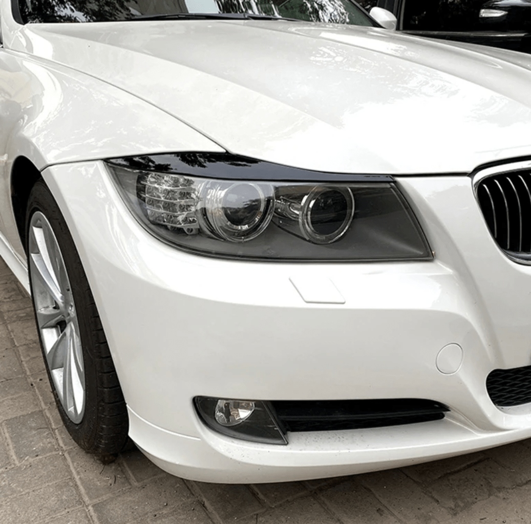 Paupières Phares Avant Performance BMW Série 3 E90 2006-2013 - vue de face - Becquet Voiture