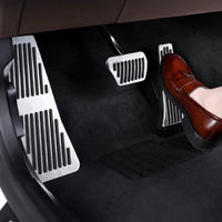 Pédales Aluminium BMW Série 5 G30 G31 2017-2023 - vue de face - Becquet Voiture