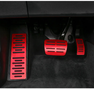 Pédales Aluminium Carbone Audi Q5 A4 A6 Q7 - vue de trois-quarts - Becquet Voiture