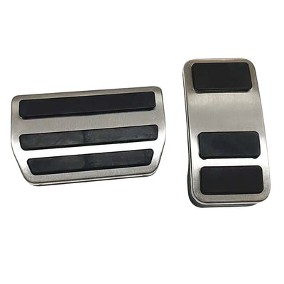 Pédales Inox Ford Mustang Mach-E 2021-2023 - détail du montage - Becquet Voiture
