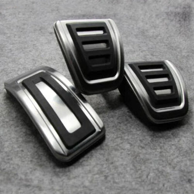 Pédales Inox VW Golf 4 Polo Audi A3 SEAT Leon - vue de trois-quarts - Becquet Voiture