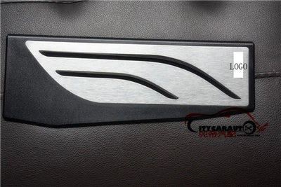 Pédales Sport BMW Série 5 F10 520 525 528 - détail du montage - Becquet Voiture