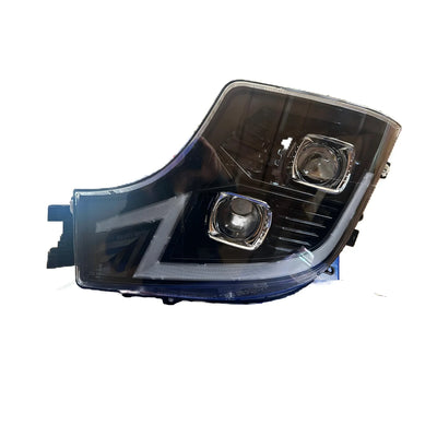 Phare LED Camion Mercedes Actros MP4 MP5 24V - vue rapprochée - Becquet Voiture