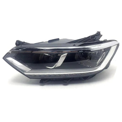Phare LED VW Passat B8 2014-2020 - détail du montage - Becquet Voiture
