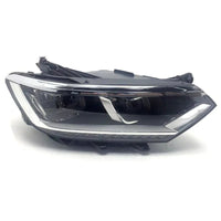 Phare LED VW Passat B8 2014-2020 - packshot studio - Becquet Voiture
