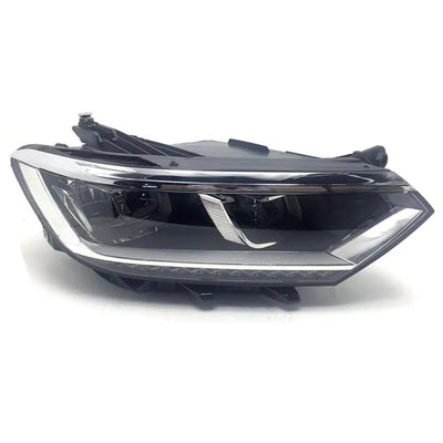 Phare LED VW Passat B8 2014-2020 - packshot studio - Becquet Voiture