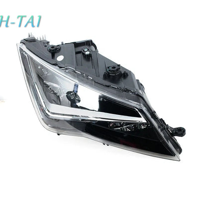 Phares Avant LED Séquentiels Seat Leon FR (2013-2016) - installé sur véhicule - Becquet Voiture