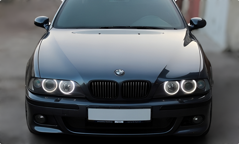 Phares LED Angel Eyes BMW Série 5 E39 - vue rapprochée - Becquet Voiture