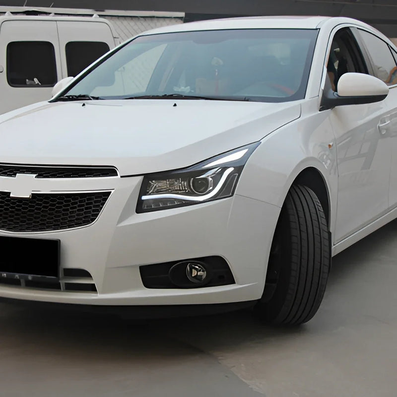 Phares LED Chevrolet Cruze 2009-2014 Projecteur Tuning - packshot studio - Becquet Voiture