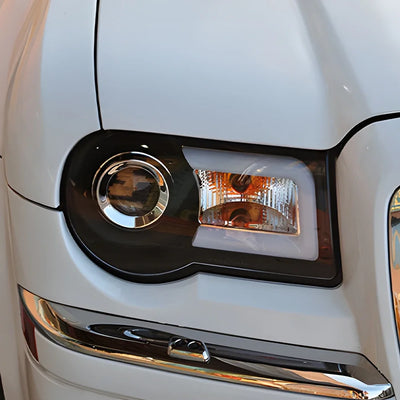 Phares LED Chrysler 300C Lentille Projecteur - vue de profil - Becquet Voiture