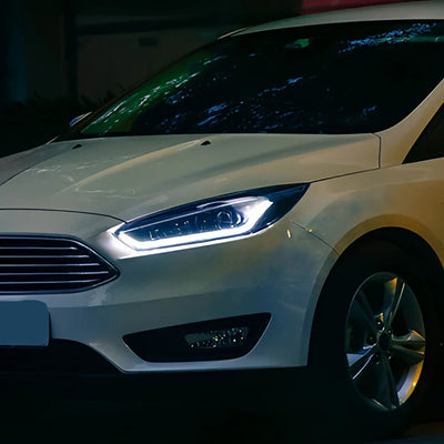 Phares LED Ford Focus 2015-2018 - installé sur véhicule - Becquet Voiture