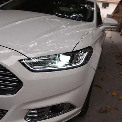 Phares LED Ford Mondeo 2013-2016 - vue de profil - Becquet Voiture