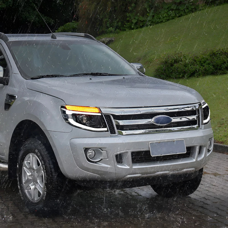 Phares LED Ford Ranger T6 2012-2014 Projecteur Bifocal - packshot studio - Becquet Voiture