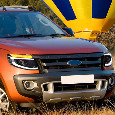 Phares LED Ford Ranger T6 2012-2014 Projecteur Bifocal - vue de trois-quarts - Becquet Voiture